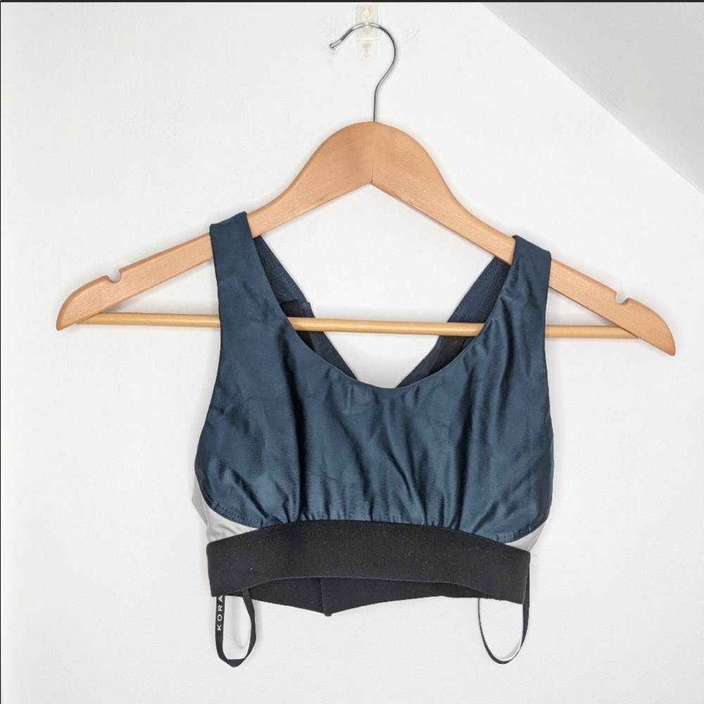 Koral sport bra.